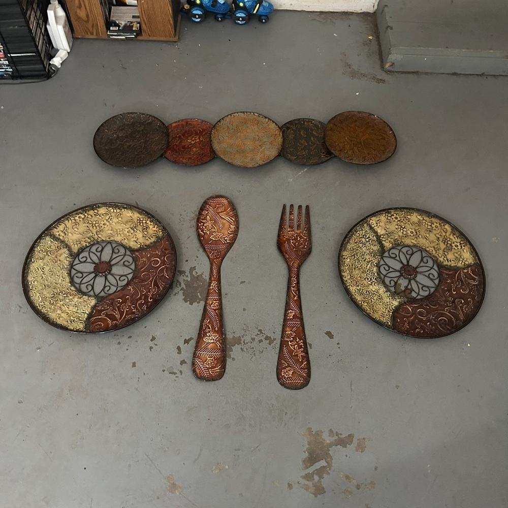 Elegant Brown and Gold Dining Set